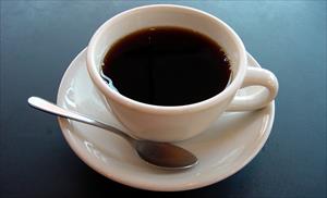 أضرار شرب أكثر من أربع أكواب قهوة في اليوم